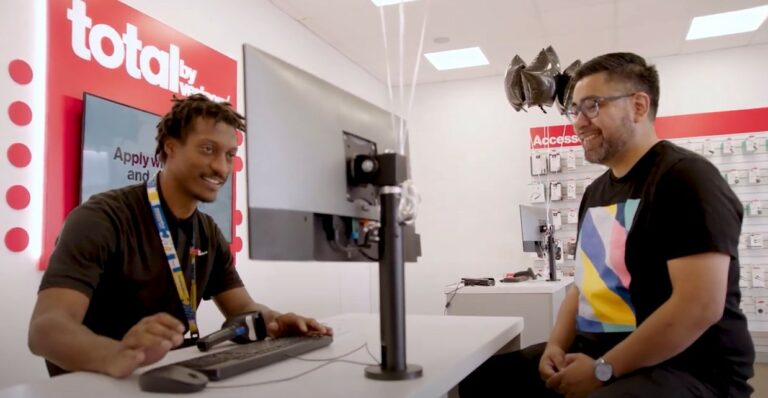Total By Verizon (English)